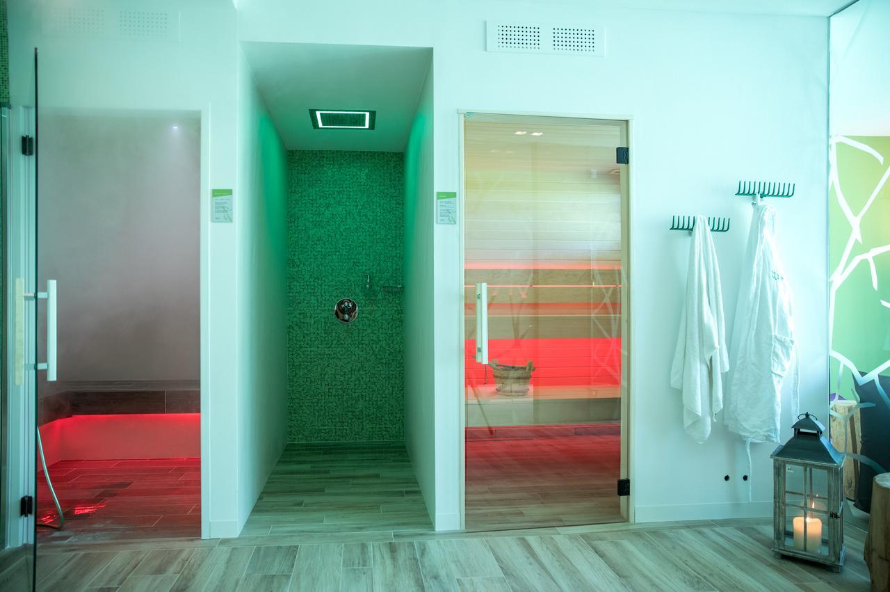Energy Hotel Calceranica al Lago Kültér fotó